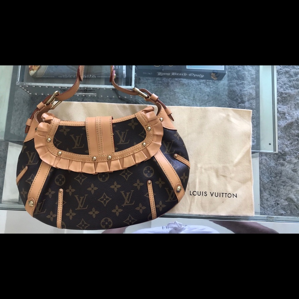 Limited Edition Leonor Louis Vuitton Buckle Bag View 2